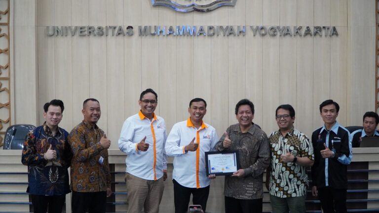 Lazismu Menerima Sedekah Saham dari Kelompok Studi Pasar Modal UMY