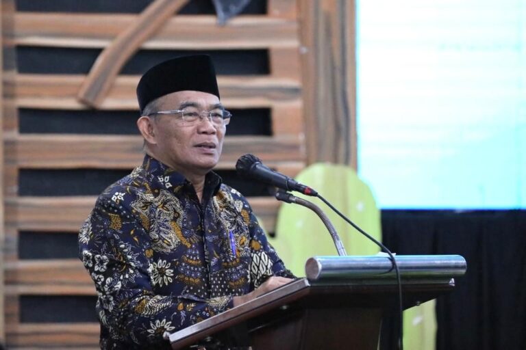 Buka Capacity Building PDM Se-Jatim, Menko PMK Minta Warga Muhammadiyah Miliki Growth Mindset