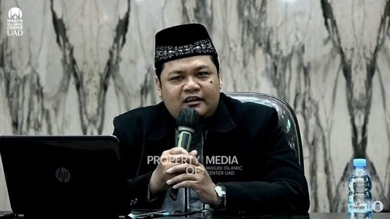 Tiga Alasan Mengapa Umat Islam Harus Rajin Berdoa Kepada Allah