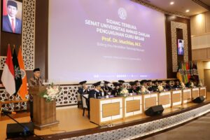 Prof. Muchlas MT, Ketua MPI Pusat sekaligus Rektor UAD Dikukuhkan sebagai Guru Besar