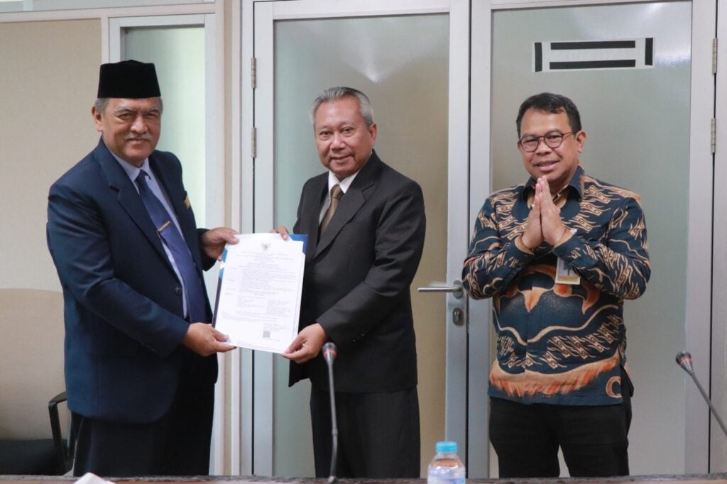 UMS Tambah 2 Guru Besar Bidang Ilmu Strategi Pembelajaran dan Bidang Teknik Mesin