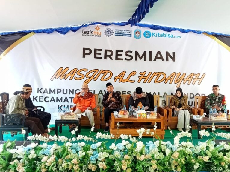 Muhammadiyah Bangun Masjid untuk Mualaf Kampung Jelaw di Kalbar
