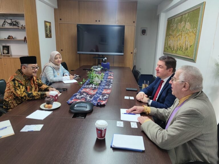 Kaum Muslimin di Polandia Ternyata Mirip dengan Warga Muhammadiyah