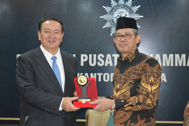 Terima Komite Xinjiang Republik Rakyat Tiongkok, Muhammadiyah Jajaki Kerja Sama di Bidang Dakwah, Pendidikan, dan Kemanusiaan