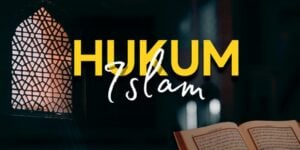 Bolehkah Salat Sambil Membaca Mushaf Al Quran?