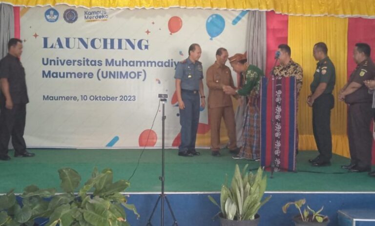 Irwan Akib Sampaikan Selamat Atas Launching Universitas Muhammadiyah Maumere