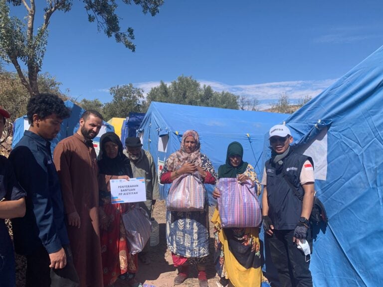'Aisyiyah Salurkan Bantuan Kepada Perempuan dan Anak Terdampak Gempa Maroko