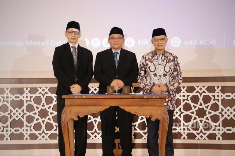 Berhasil Inovasi Rudal, UAD Didorong Haedar Nashir Menjadi Universitas Riset kelas Internasional