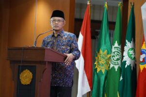 AUM Jangan Hanya Dijadikan Tumpangan, Haedar Pesan Karyawan Harus Aktif Bermuhammadiyah