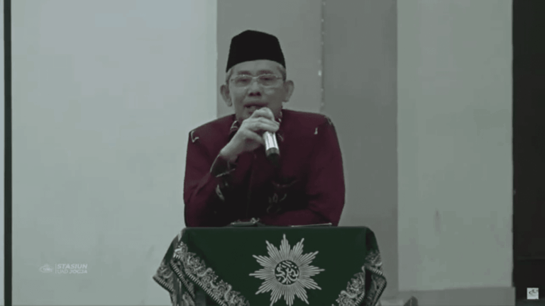 Bagi Muhammadiyah dan Kadernya; Ilmu yang Amaliah dan Amal yang Ilmiah