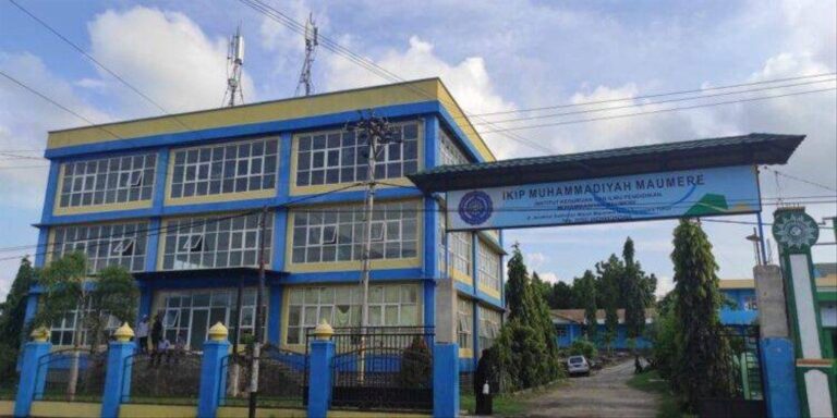 Semangat Al-Maun, UM Maumere Bolehkan Mahasiswa Bayar Kuliah Pakai Hasil Bumi