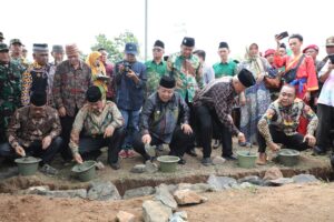 Anwar Abbas Hadiri Peletakan Batu Pertama Ponpes Muhammadiyah di Lampung Selatan