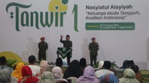 Menko PMK Mendorong Nasyiah Sadari Realitas Masalah Ekonomi Keluarga Muda