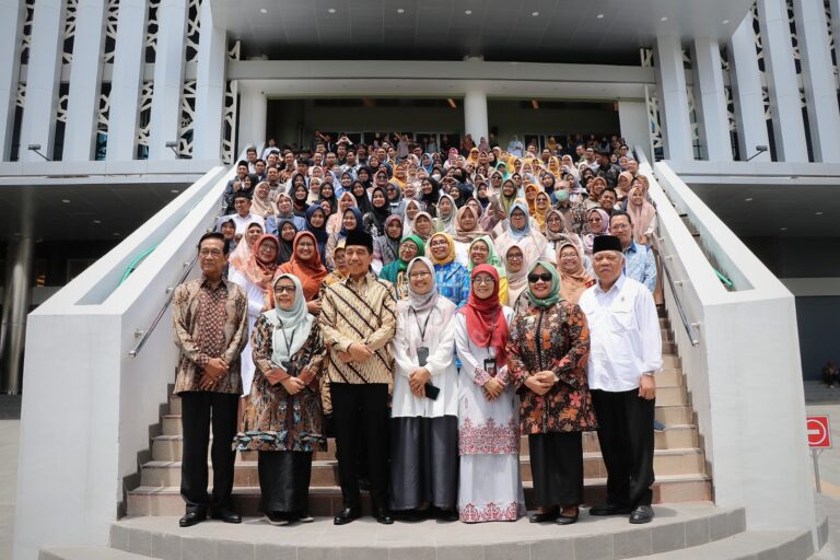 Kunjungan Presiden ke Masjid Walidah Dahlan UNISA Miliki Dua Makna Penting