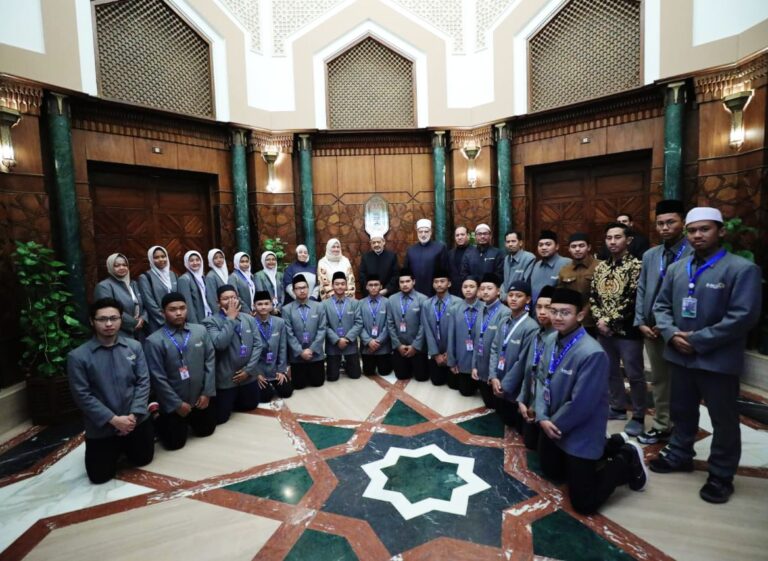 Peserta Arabic Camp Santri Muhammadiyah Diterima Grand Syekh Al-Azhar