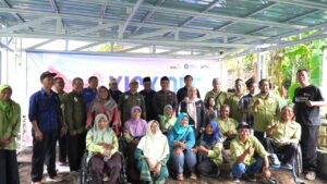 Tingkatkan Ekonomi Difabel Melalui Program Ternak Ayam Telur Bahagia