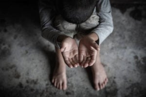 Delapan Golongan yang Berhak Menerima Zakat, Siapa Saja?