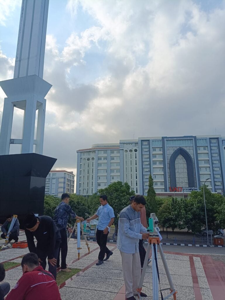 Muhammadiyah Gelar Pelatihan Ahli Ukur Arah Kiblat dengan Teodolit