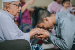 Membuat Acara Untuk Pelepasan Haji dan Umrah, Bagaimana Hukumnya ?