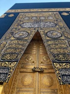 Rahasia Kunci Ka’bah, Dari Sejarah Hingga Para Juru Kunci