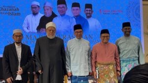 Wakili Muhammadiyah, UAH Didapuk Jadi Pemateri Bersama Ulama Internasional di Malaysia