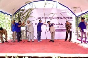 Silaturahmi dengan Petani Tebu, Haedar Dorong Kesejahteraan Petani