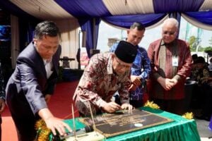 Haedar Resmikan Gedung Kampus B IKesT Muhammadiyah Palembang