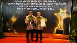 Dokter Corona Ketua Bidang EMT MDMC Raih Penghargaan dari Kemenkes
