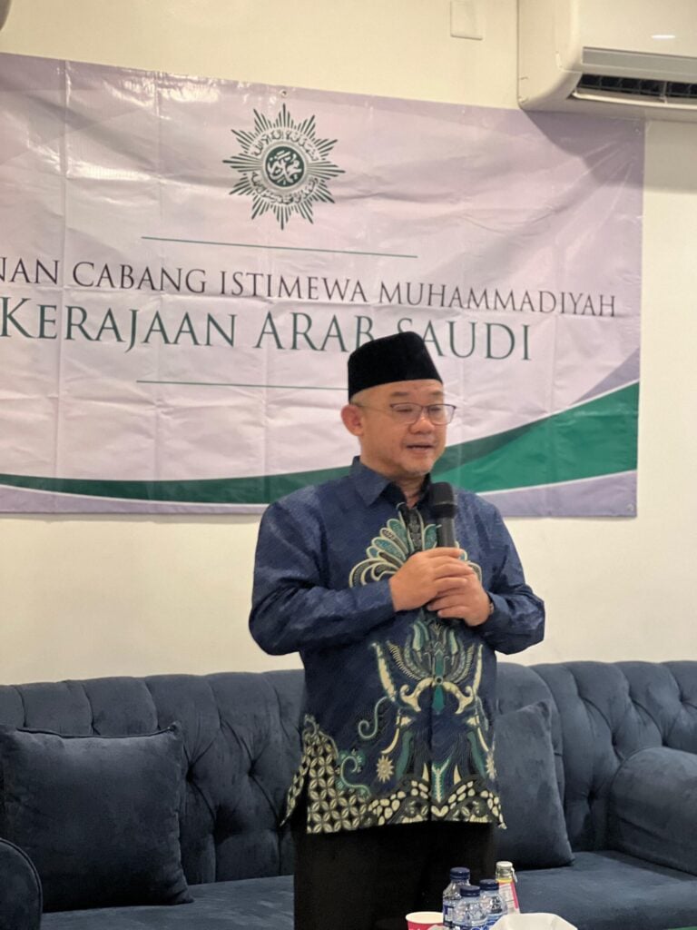 Hadiri Pengukuhan PCIM Arab Saudi, Abdul Mu’ti Sampaikan Tiga Pesan