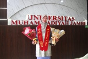 Juliana, Perempuan Suku Anak Dalam Pertama yang Berhasil Raih Gelar Sarjana dari Kampus Muhammadiyah