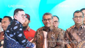 Kampus Muhammadiyah Ini Raih Penghargaan Inovasi Halal Terbaik di Indonesia