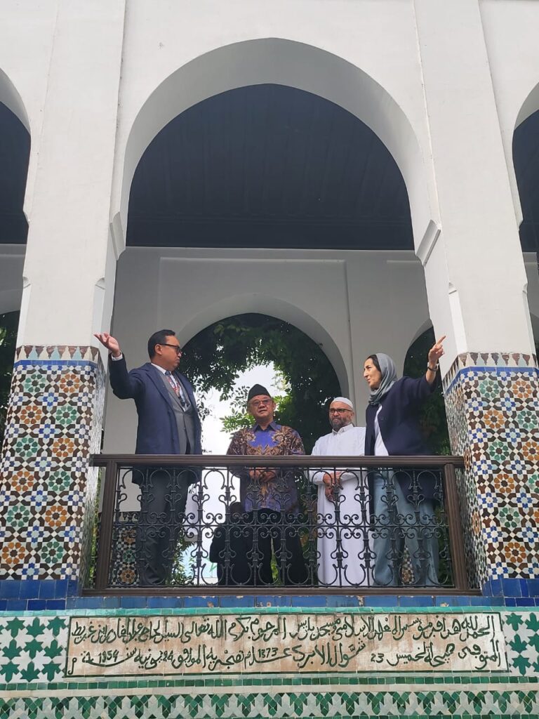 Abdul Mu’ti Kunjungi Paris Grand Mosque, Buka Peluang Kerjasama dalam Bidang Pendidikan