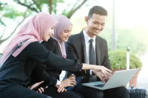 Penanda Eksistensi Manusia dalam Islam Ialah Bekerja, Beramal dan Berkarya