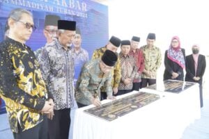 Sehari di Jatim, Haedar Resmikan 2 Kampus, 1 Masjid, dan Groundbreaking Rumah Sakit