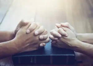 Khutbah Jumat: Kesetaraan Laki-Laki dan Perempuan dalam Islam