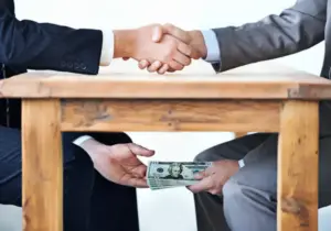 Bolehkah Menggunakan Politik Uang untuk Mengusung Calon Pemimpin yang Baik?