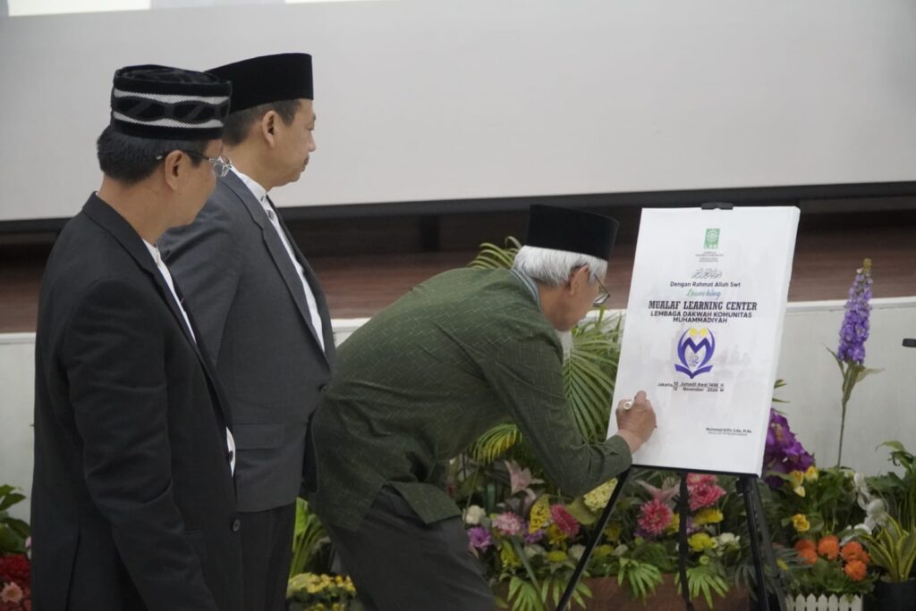 LDK Pusat Gelar Silatnas dan Launching Mualaf Learning Center