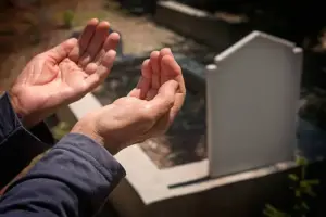 Soal Ikhlas Ternyata Kita Semua Masih Amatir