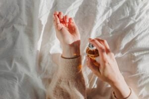 Menyoal Hadis Larangan Parfum Bagi Perempuan