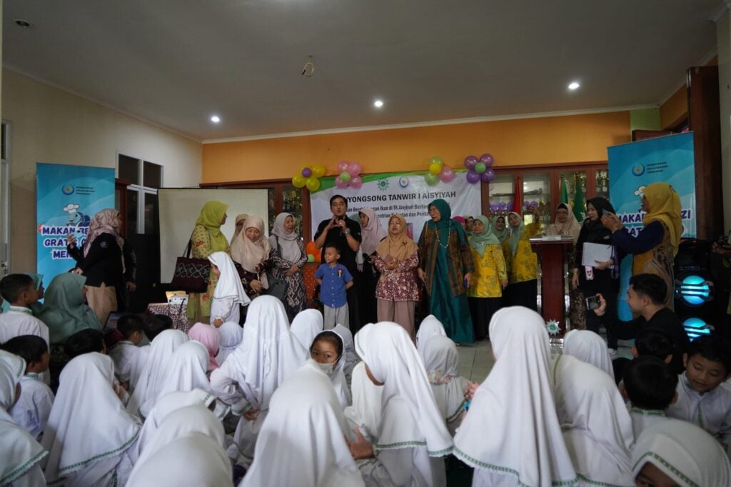 Wujudkan Generasi Emas, ‘Aisyiyah Ajak Siswa TK ABA Gemar Makan Ikan
