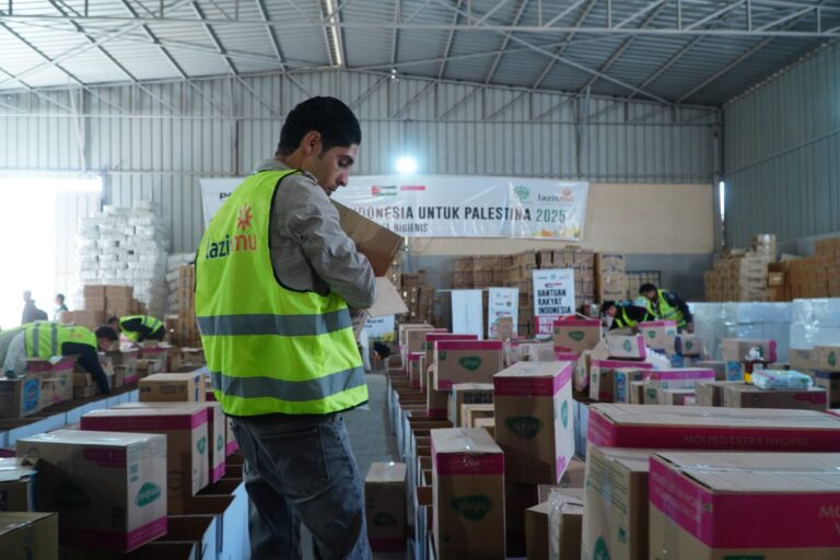 Lazismu Salurkan 2 Ton Sayur Hingga Paket Ramadan Bagi Warga Palestina