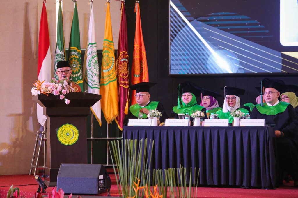 Mendikdasmen Hadiri Pengukuhan Empat Guru Besar UMJ