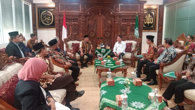 Kemenag dan Muhammadiyah Bahas Persiapan Haji 2025, Fokus pada Fiqih dan Pelayanan Jamaah