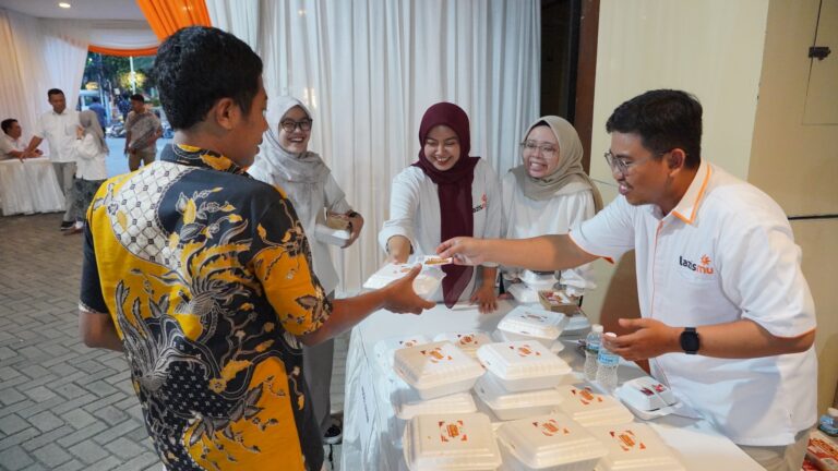 Lazismu Sediakan Ratusan Takjil Gratis dari UMKM