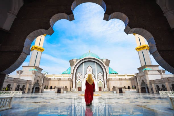 Muslimah Berkarya: Meneladani Perempuan Hebat di Masa Nabi