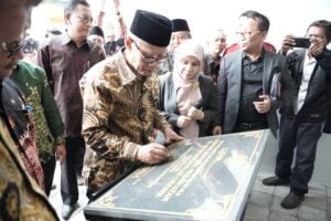 Resmikan Gedung RS Muhammadiyah Gresik, Haedar Pesan Jaga Kemandirian Organisasi
