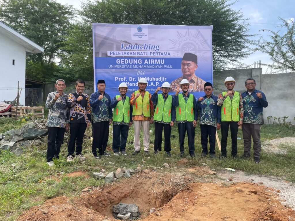 Muhadjir Effendy Letakkan Batu Pertama Mentari Mart UM Palu