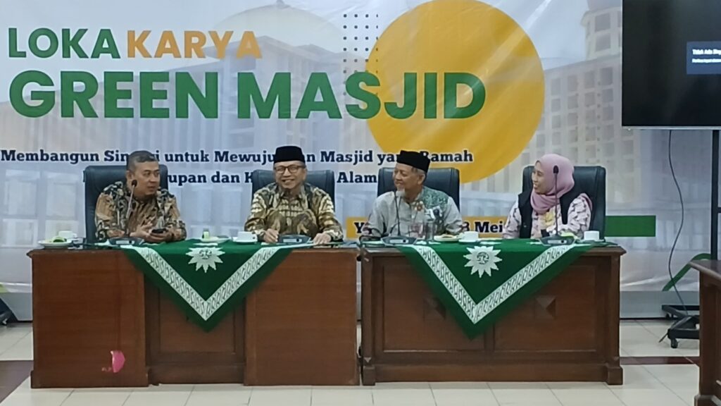 Dahlan Rais: Hidup di Lingkungan itu Menjaga, Merawat dan Melestarikan untuk Semua