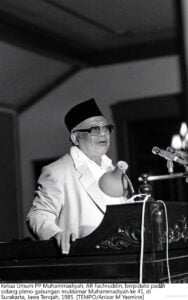 Tentang Hidup-hidupilah Muhammadiyah, Jangan Cari Hidup di Muhammadiyah: Begini Penjelasan Pak AR