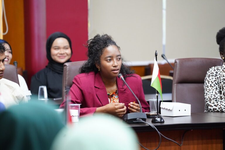 Mahasiswi Madagaskar Jatuh Hati pada Indonesia lewat Kampus Muhammadiyah